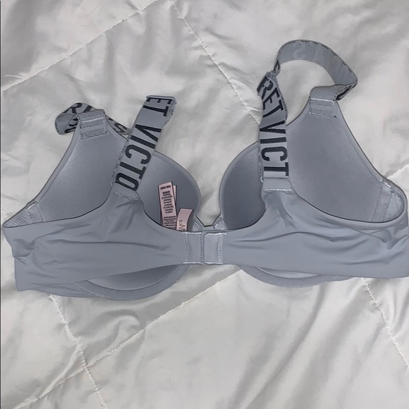 Victoria’s Secret Bra - Picture 2 of 3